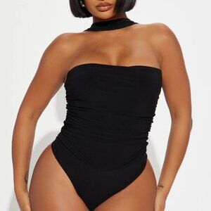 🎀Fashion Nova Hottest View Bodysuit - Black
